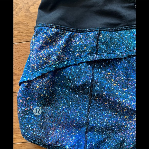 🔥Lululemon Speed Shorts-Strive Multi/Mermaid🔥 - Picture 7 of 16